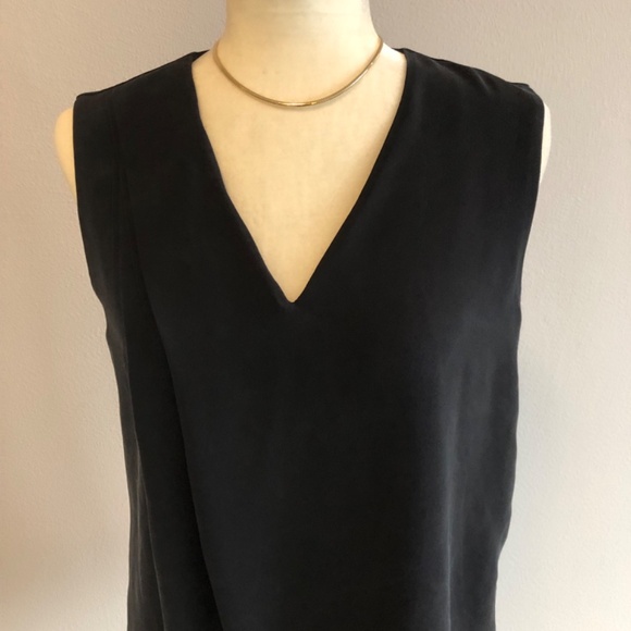 GOLD OMEGA NECKLACE - Picture 5 of 13